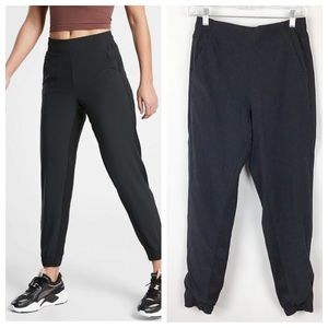 Athleta Brooklyn Textured Lined Jogger Size 4 Black
